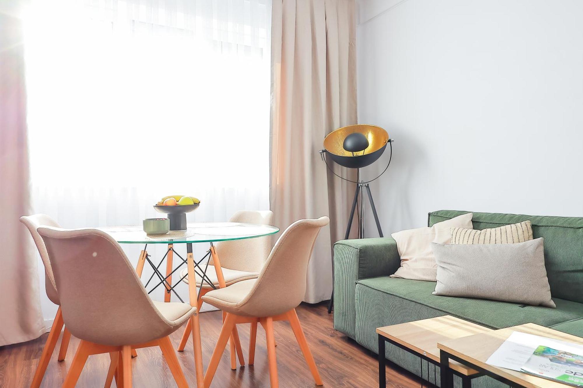 Oradea City Center Apartment Near Aquapark With Jacuzzi & Parking Exterior photo